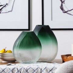 北欧美式现代简约摆件客厅家居装饰品 手工吹制绿色玻璃花瓶 艾比 小号